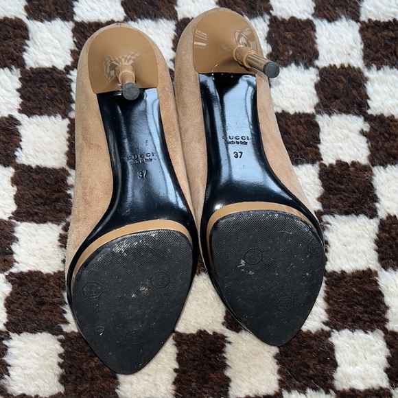 Gucci suede tan pumps - Picture 4 of 4
